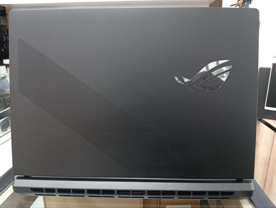 Asus ROG Strix SCAR 18 18" 2.5K 240Hz U9 275HX DDR5 32 ГБ 2ТБ RTX 5090