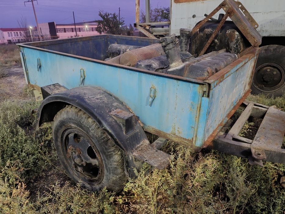 Трактор, вилочный погрузчик