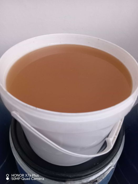 Асал оптомга сотилади.