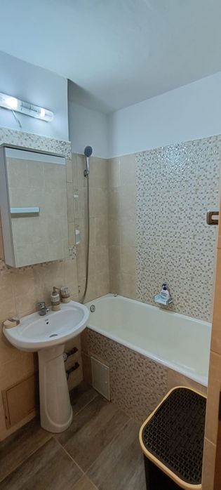 Garsoniera Prundu spatioasa, decomandata, complet utilata , 1981