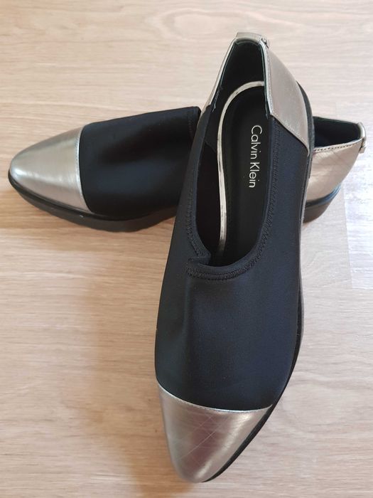 Pantofi Calvin Klein nr 41