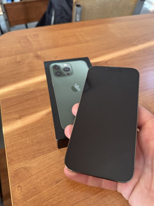 Продам айфон 13 про