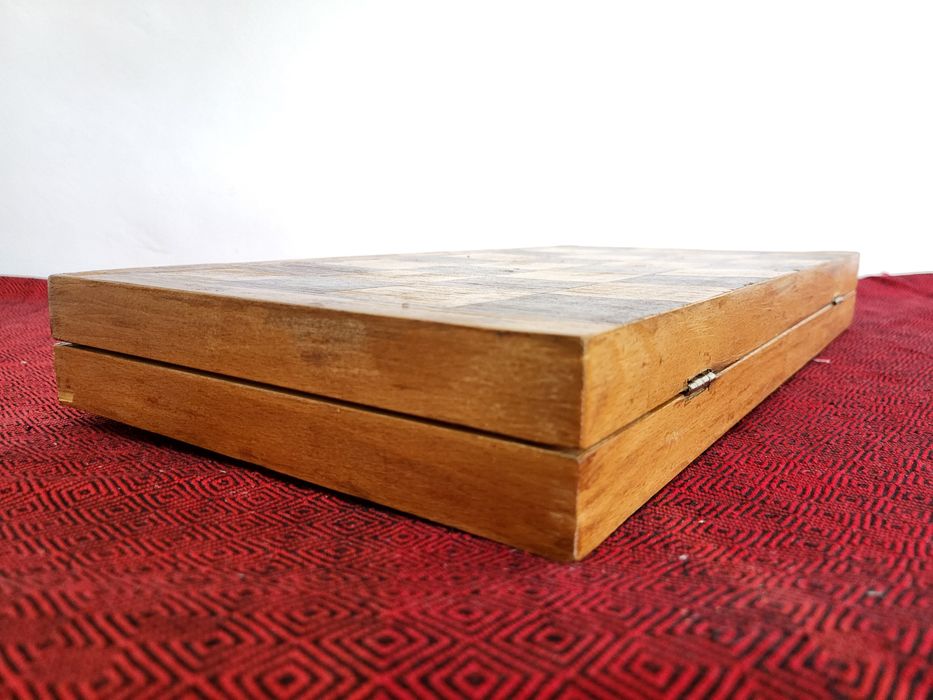 #2 Масивен стар дървен шах