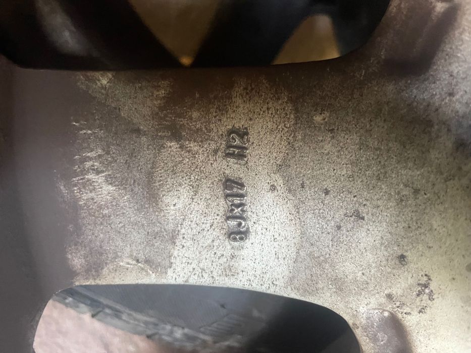 4бр.Джанти/8Jx17 H2 ET20 От BMW  E39  с 4бр.Гуми 17