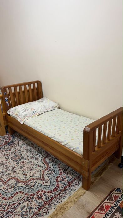 Продам детские кроватки