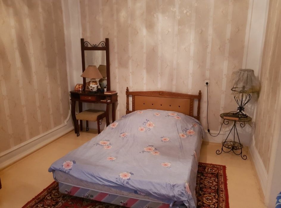 евродом миробадский район.Легко переделать в гостиницу 12 номеров