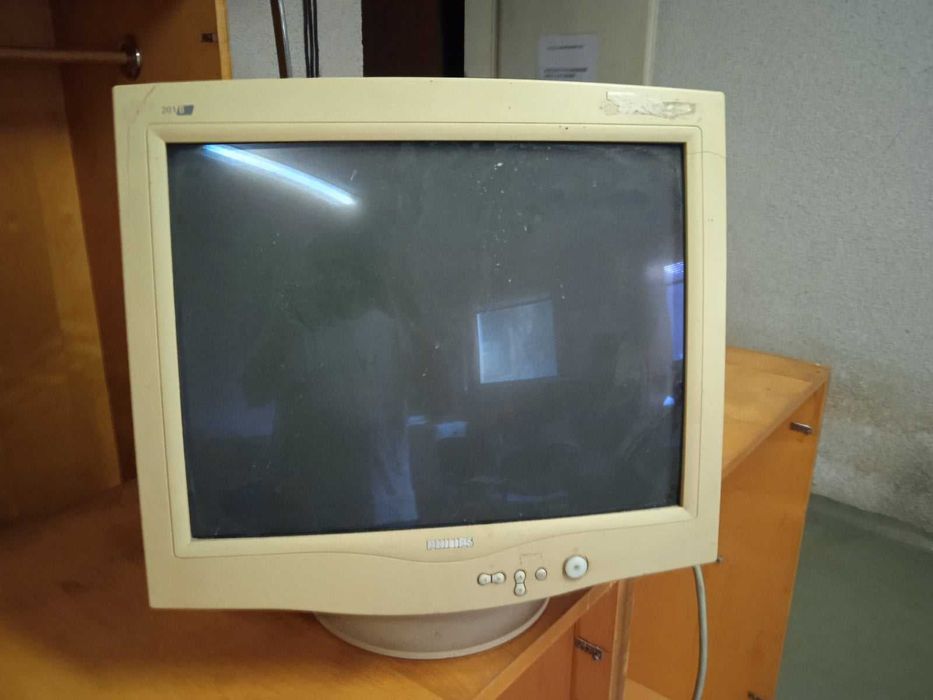 Монитори, различни модели