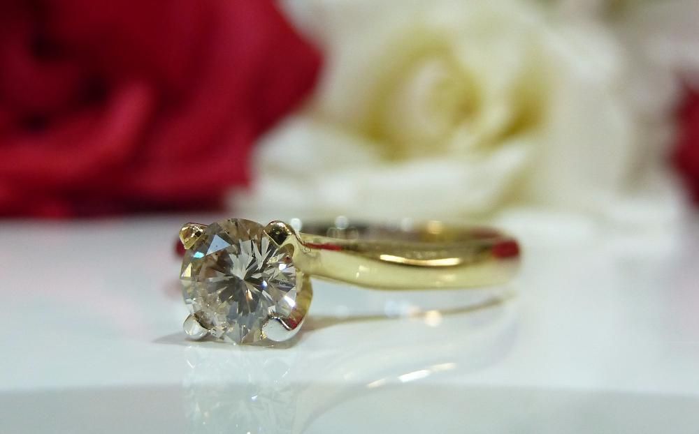 Inel logodna aur 14k cu diamant 0.38ct