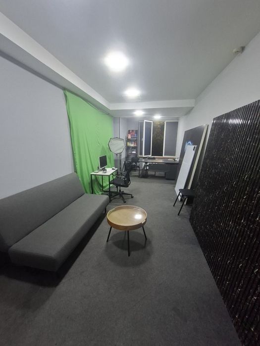 Аренда 1000 кв 2 этаж первая линия метро рядом Юнусабад