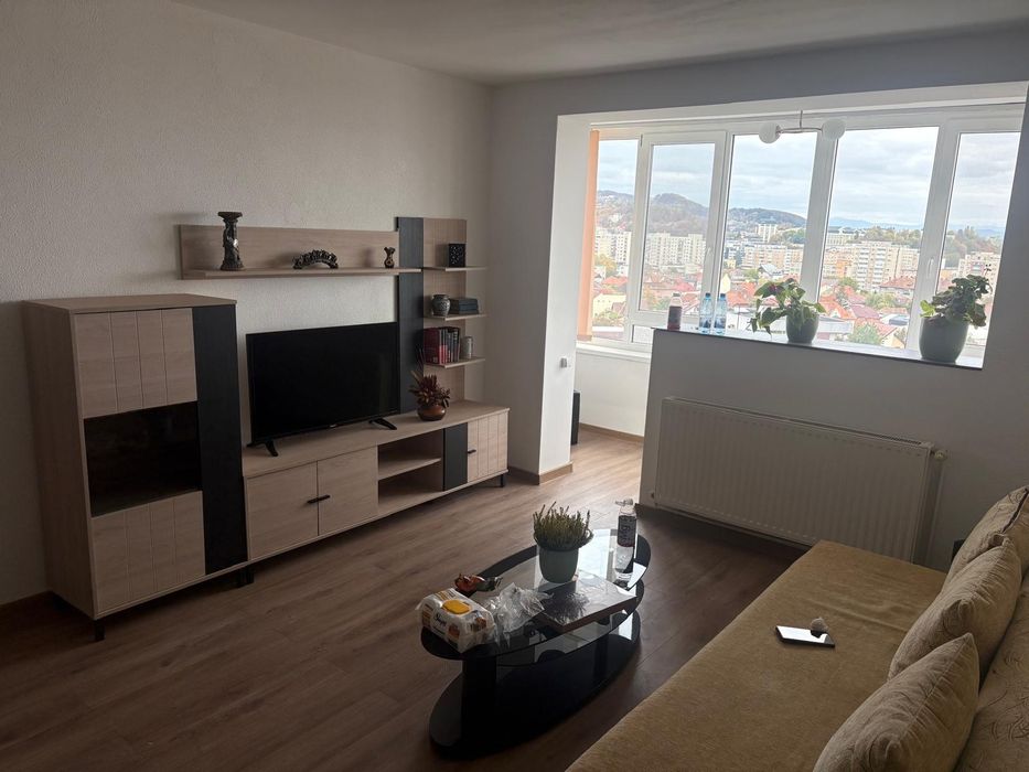 Apartament cu 2 camere - poziție centrală