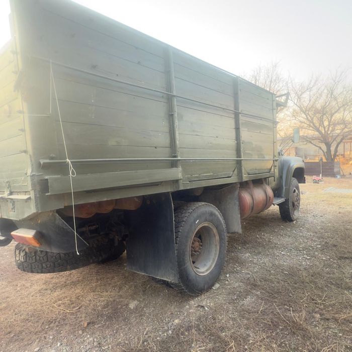 Продам Зил -130 бартовой