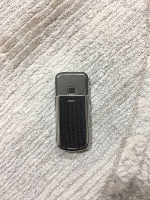 Nokia 88 00 sotiladi sastayana ideal cotki orginal zaryadkalari karopk