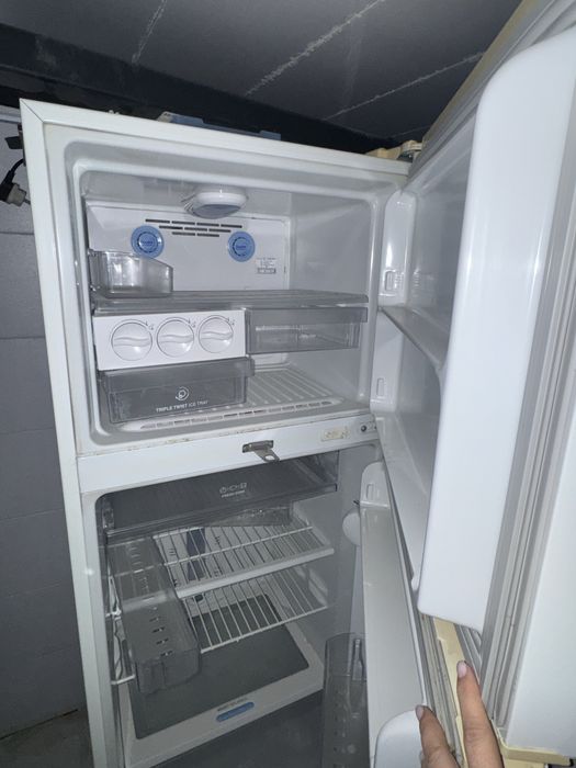 Холодильник LG в отл.состоянии