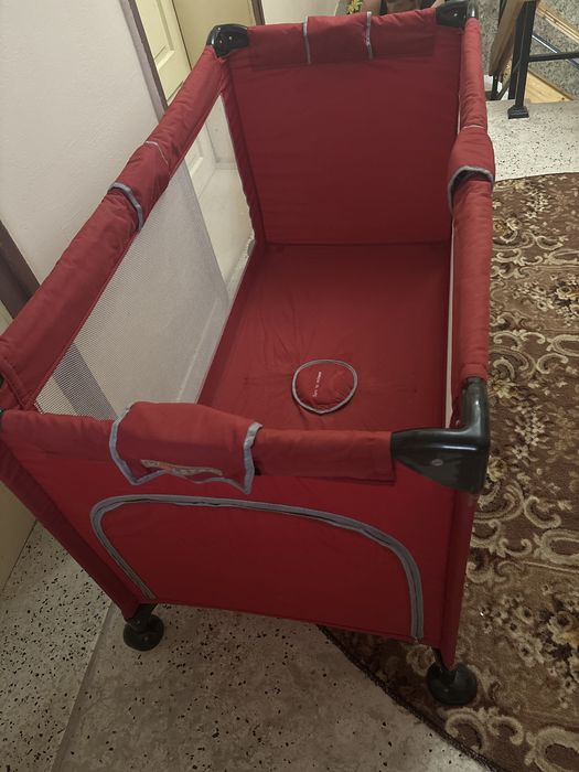 Сгъваема кошара за бебе