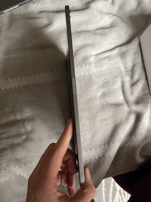 Apple iPad Air 13” (M2) 256GB – Space Gray