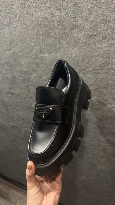 Продам обувь 3 пары