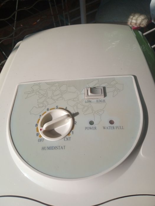 vând dezumificator cu compresor, ideal pt cafou