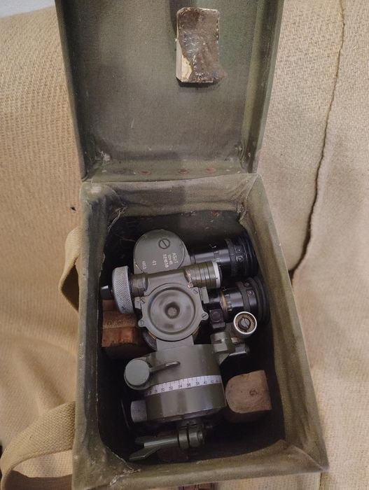 Luneta observare binoculara foarfece  ACT 10x45