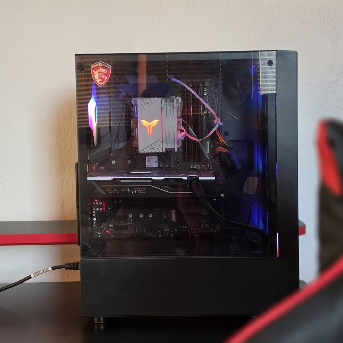 Бърз Геймърски Компютър / Intel i5-7600 / 24GB RAM / 8GB Видео карта / 240GB SSD / Win 10 + Монитор