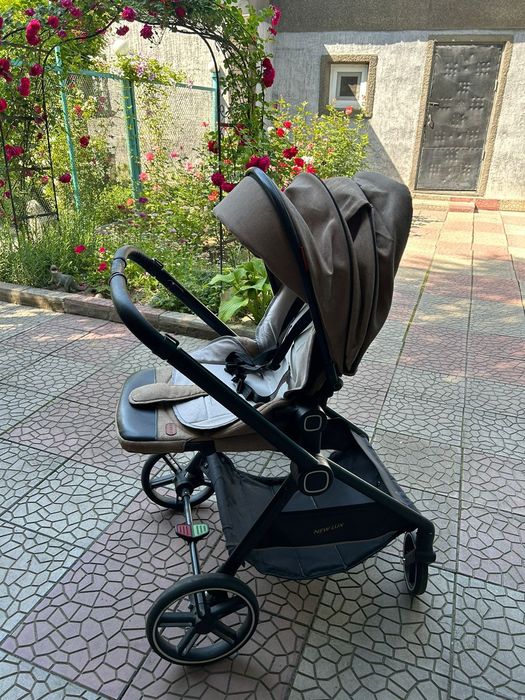 Продам детскую коляску