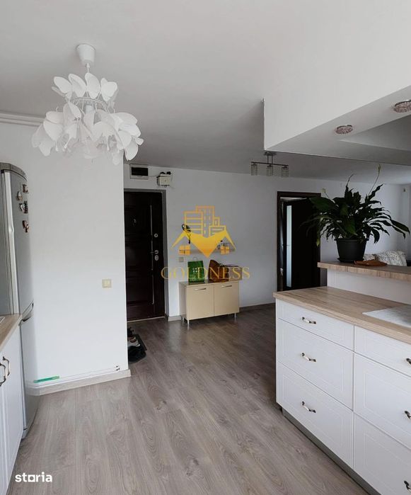 3 camere, modern, garaj, parcare, Central Zona Platinia, Motilor