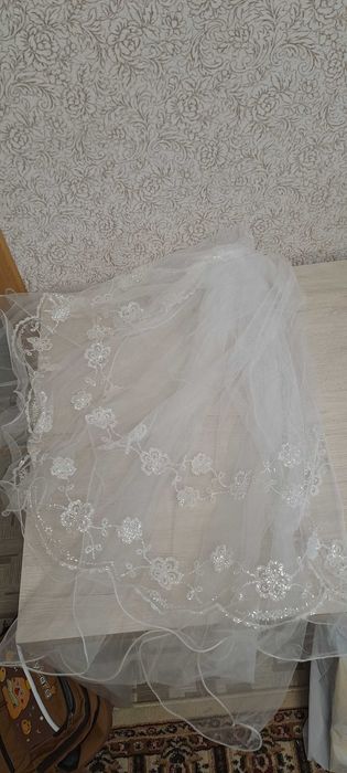 Платье свадебное 44-46