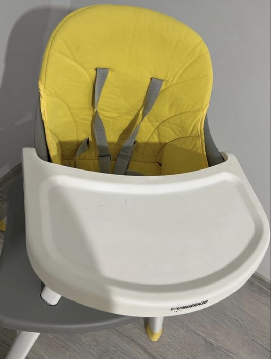 Scaun de masa transformabil