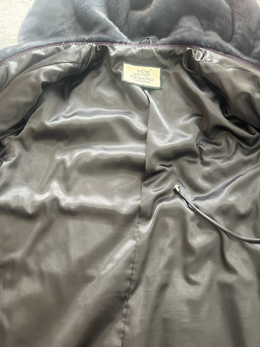 Изумруд түсте шуба сатылады