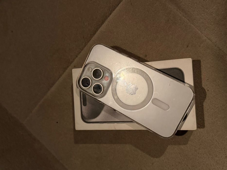Айфон 15 про хорошом состояние