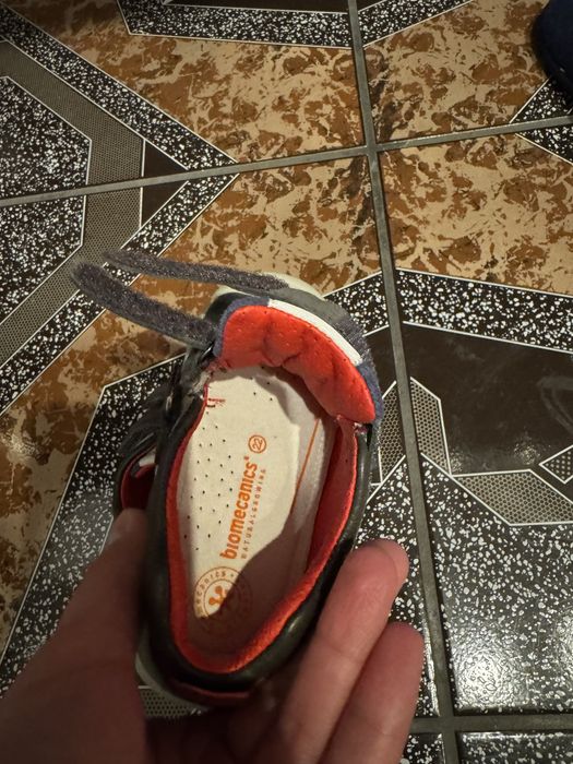 Biomecanics marime 22