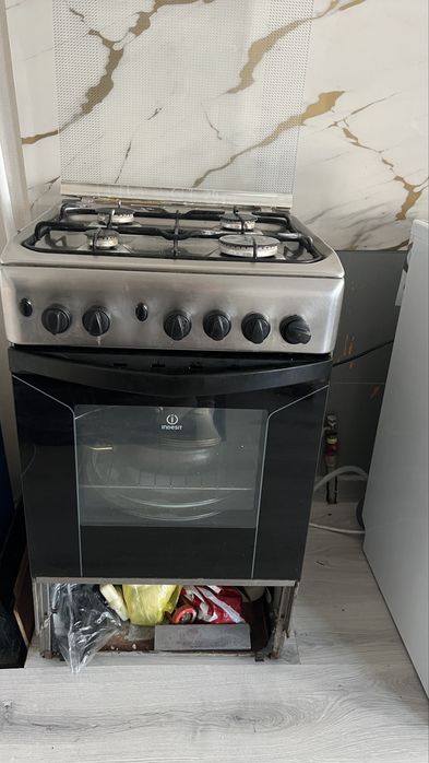 Газовая плита Indesit