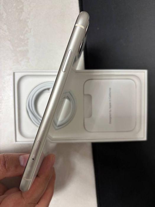 Iphone 11 white, 128Gb