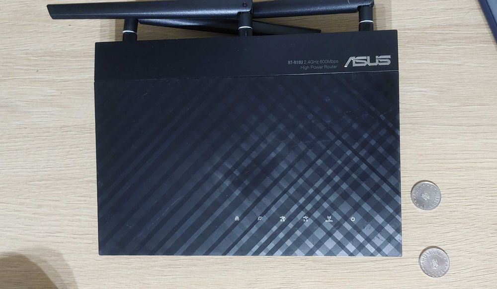 Router ASUS RT-N18U