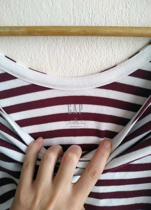 Блуза на винен десен с гръб тип балерина на марка GAP