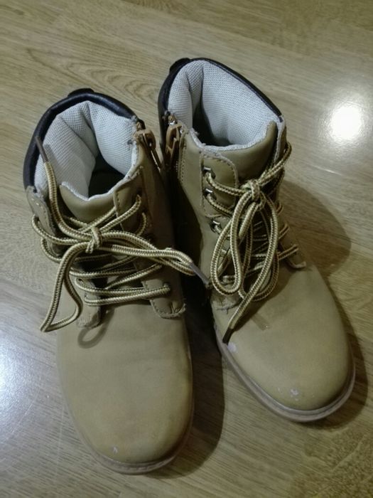 Детски боти номер 32