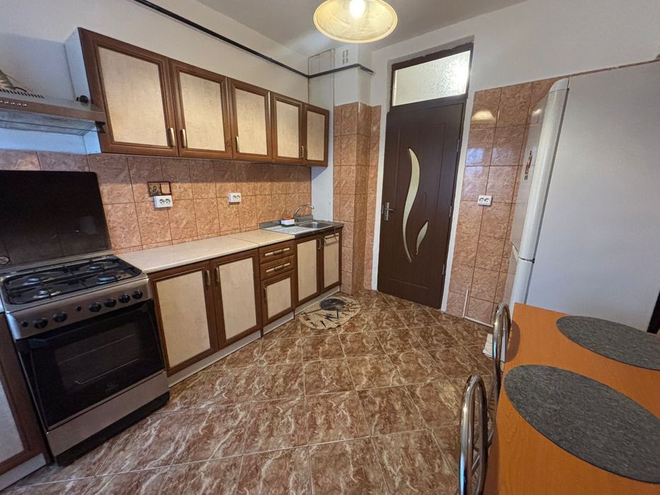 Apartament 2 camere, Bucegi, 5 min mers pe jos de Pta Unirii