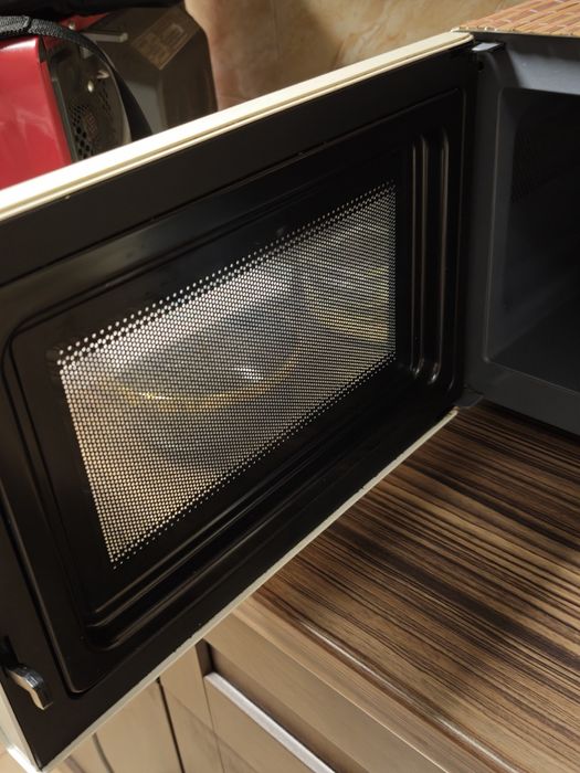 Cuptor cu microunde Panasonic