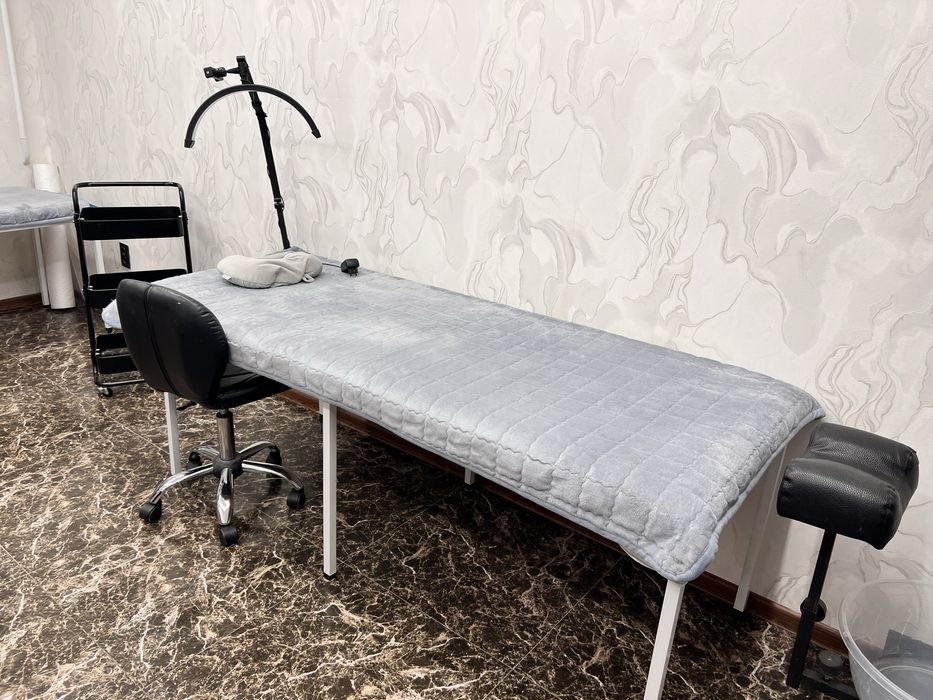Продаётся кушетка для визажиста