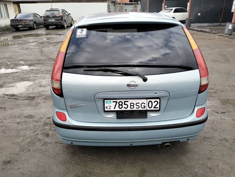 Nissan Tino продам