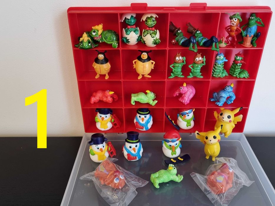 Lot 94 figurine Kinder, colectii incepand cu anii 80