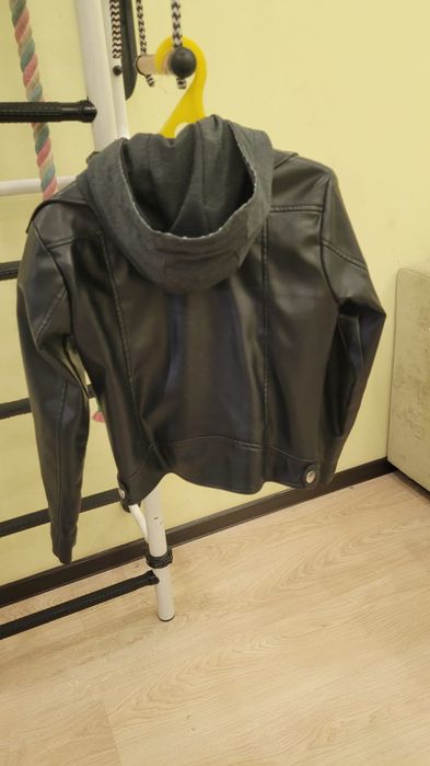 Детская куртка на весну