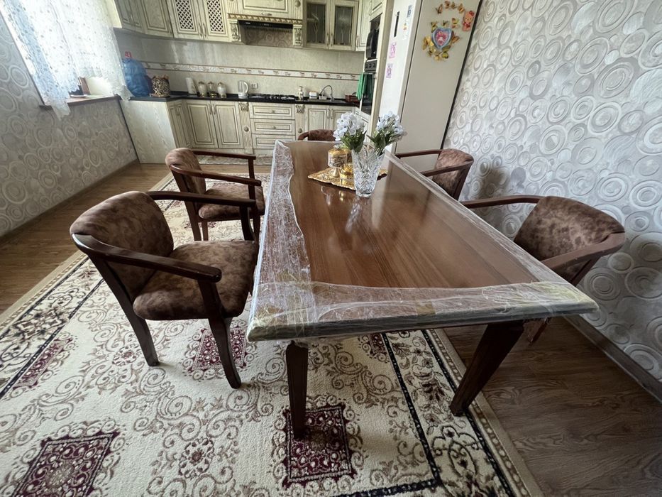 Стол стул кресло