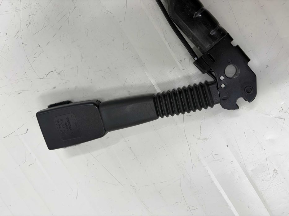 Обтегач колан / Пиропатрон преден колан БМВ Ф33 Ф83 Ф06 Ф12 Ф13