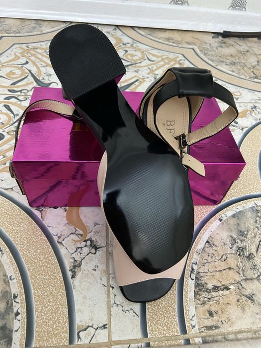 Продам  Новый Босоножки туфелки