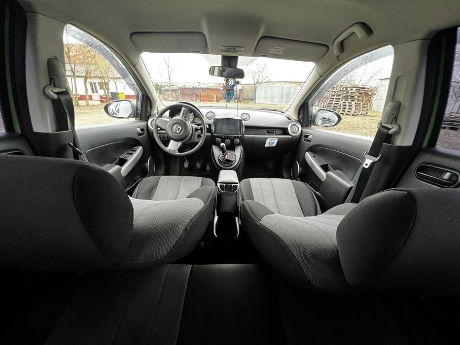 Mazda 2   1.5 benzina