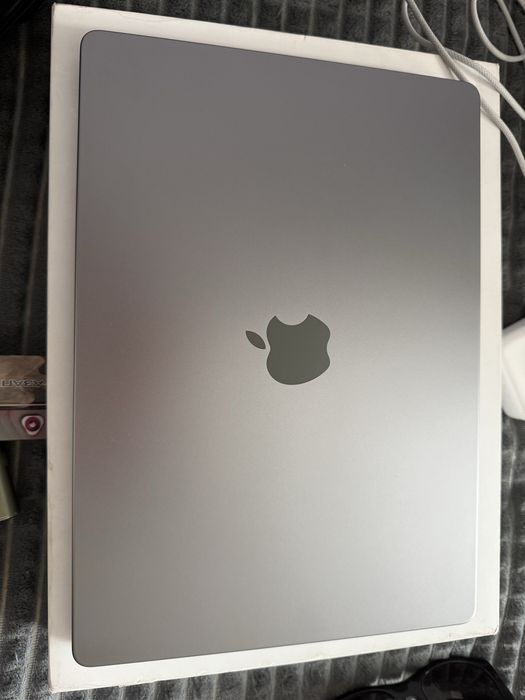 Macbook Pro M3, 14’2, 512 SSD, ОЗУ 8гб