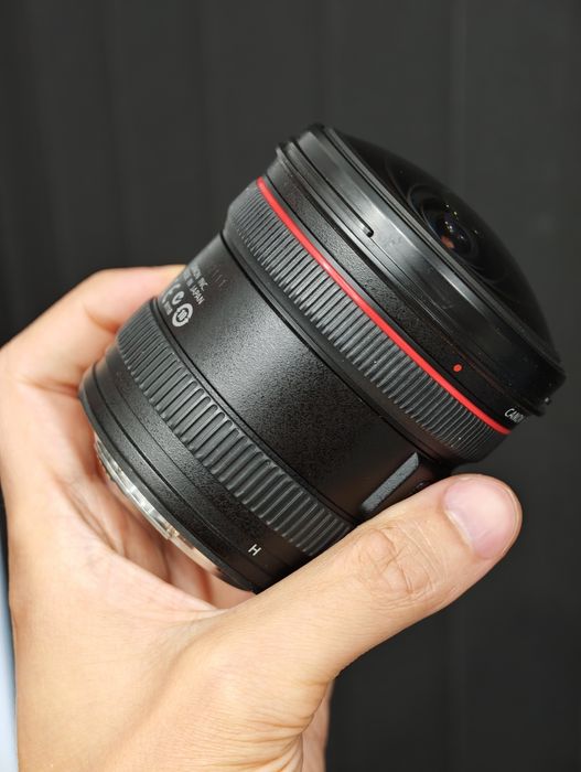 Canon EF 8-15mm f/4L Fisheye USM Ultrawide
