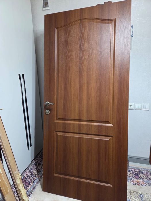 срочно продам двери