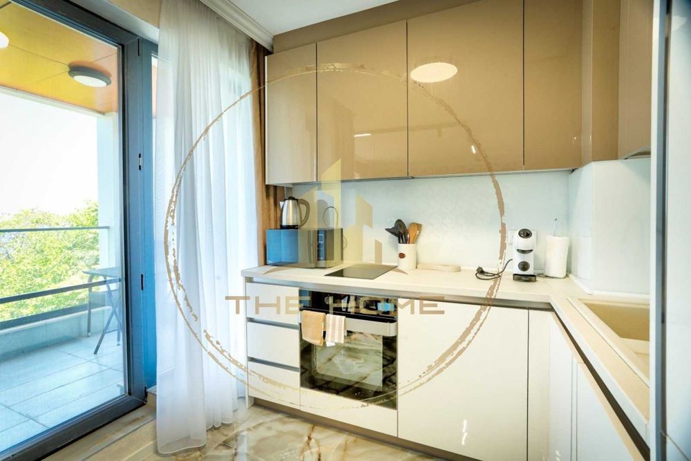 Дава се под наем Тристаен апартамент в Варна, Галата - 90 кв.м за 950 € - Снимка #1