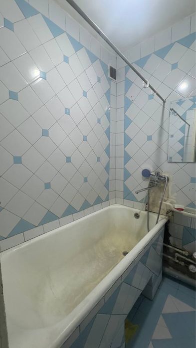 Yunusobod 11 kv 2/4/4